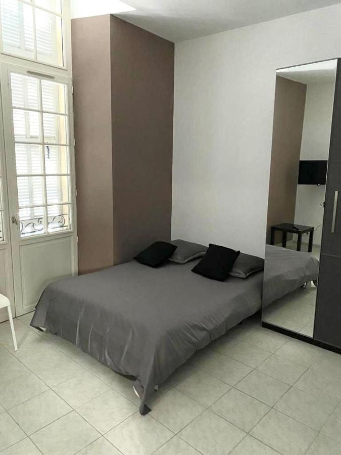 Aparthotel Five Stars S2 Marseilles